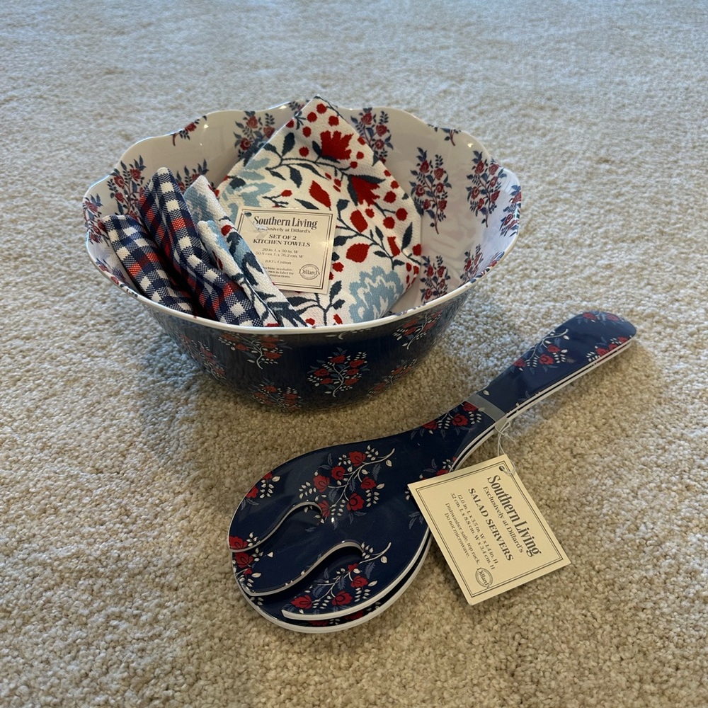 Southern Living Floral Dining Set - Blue and Red